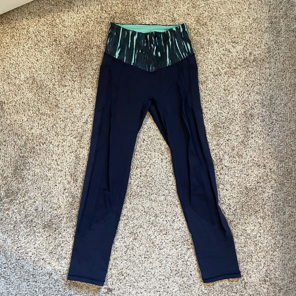 Navy lululemon size 2 leggings